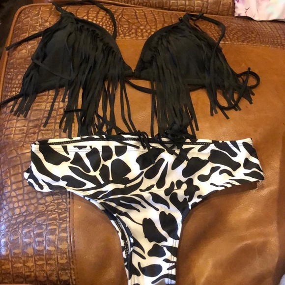 Bathing suit bundle - Picture 2 of 3